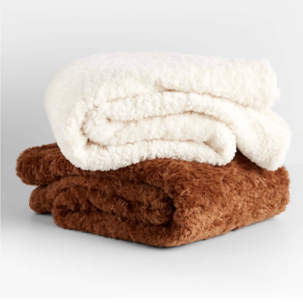 Crate and barrel sherpa faux fur throw. pottery barn,restoration hardware. New